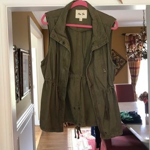 Military green utility vest